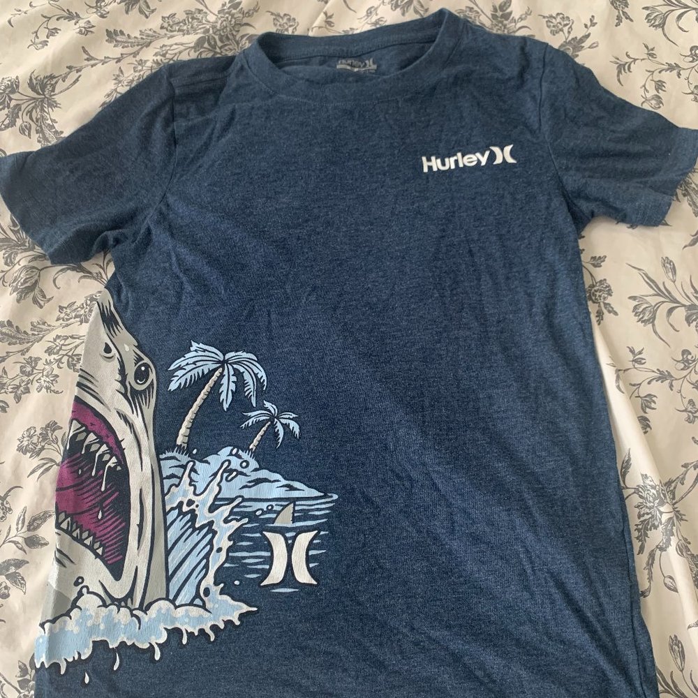 Boys Hurley tee shirt - size M -